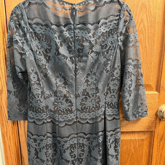 Adrianna Papell sheath knee length dress, size 8 - Picture 2 of 4